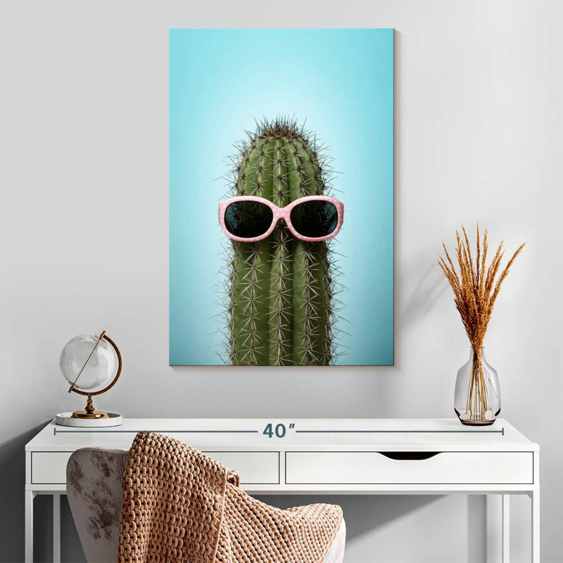 Cactus Harnek avec lunettes de soleil, H 30 po x l 20 po