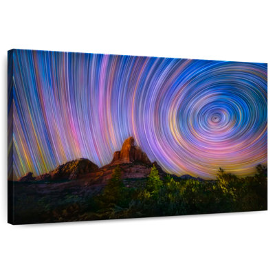Oberle Star Trails au-dessus d'une cafetière à Sedona