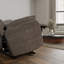 Fauteuil relevable moelleux en tissu colombe Lucie