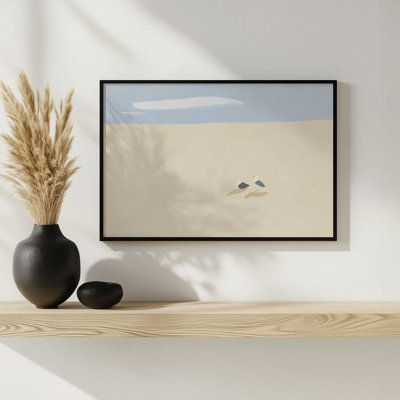 «Minimal Sand Beach With Seagull» par Little Dean, reproduction d'art