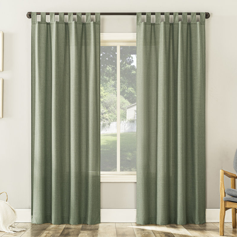 Panneau de rideau simple semi-transparent en polyester - Basics by Wayfair ™, L 40 po x L 95 po, Vert mousse