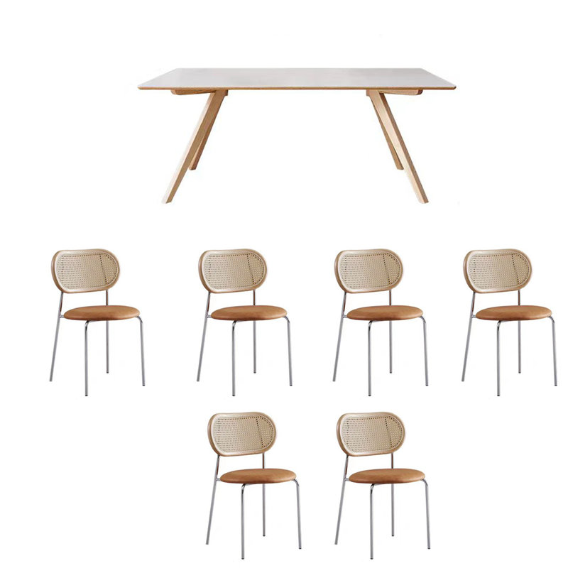 Combinaison de table et de chaises de style japonais