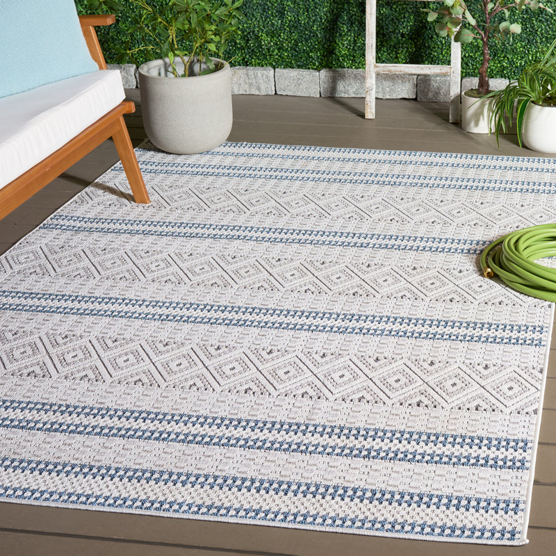Veranda Performance Geometric Indoor Rug, Rectangle 5'3" x 7'6"