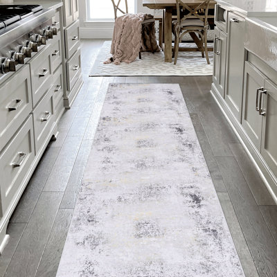 Tapis teinté pour couloir - lavable, à poils courts, gris / or exquis, 2 pi 6 po x 10 pi et antidérapant pour animaux de compagnie, doux