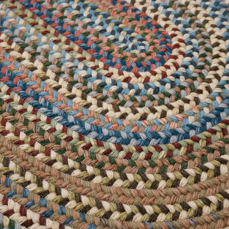 Tapis réversible New England Braid, Ovale 1 pi 8 po x 2 pi 6 po