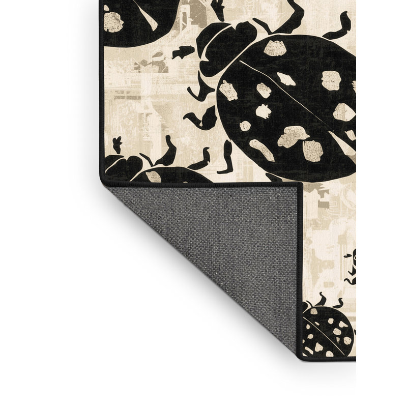 Tapis moelleux moelleux à motif de coccinelles d'inspiration mondiale en beige - reliure noire, 4 x 6