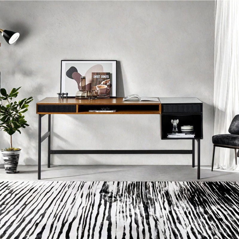 Petit bureau de style italien, H 29,53 po x l 62,99 po x P 27,56 po