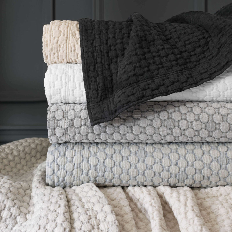 Lodi Matelasse Coverlet, Queen Coverlet, Sand