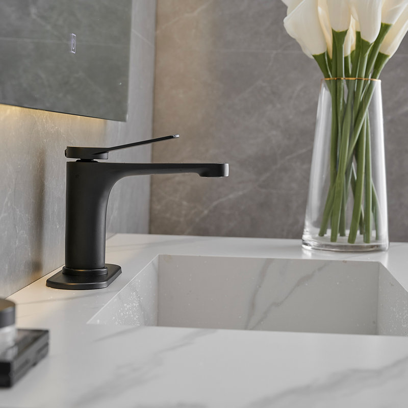 Single Hole Single-Handle Bathroom Faucet