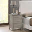 Table de chevet intemporelle pour chaque chambre-115293386