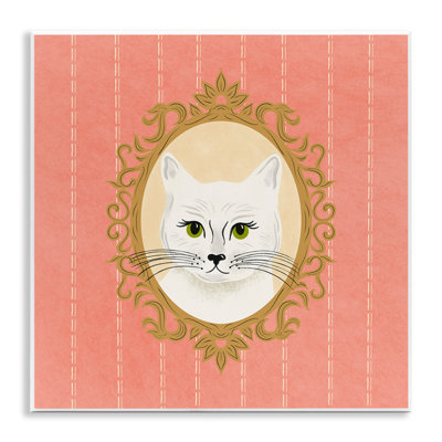 «White Cat Portrait» par Carrie Cantwell