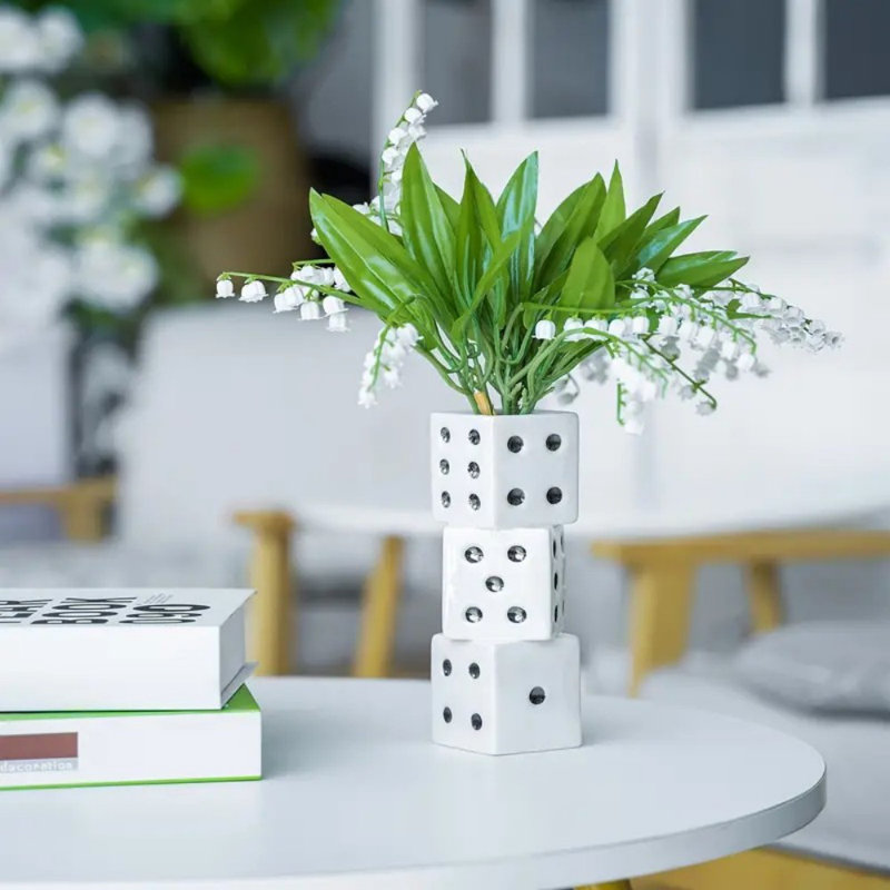 Vase en céramique fait à la main - décor unique pour fleurs séchées, rose, herbe de Pampa - superbe design pour tout espace moderne - cadeau parfait pour des sourires inspirants