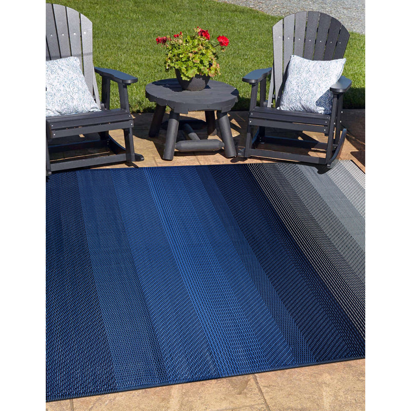 Ramveer Ombre Navy/Gray Reversible Indoor/Outdoor Area Rug, Rectangle 3' x 5'