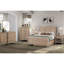 Petite table de chevet en placage de ton sable avec tiroir intégré et tablette pour l'organisation de la chambre à coucher, charge colorée de 22 po de profondeur, tiroir coulissant lisse, tablette inférieure ouverte, profondeur