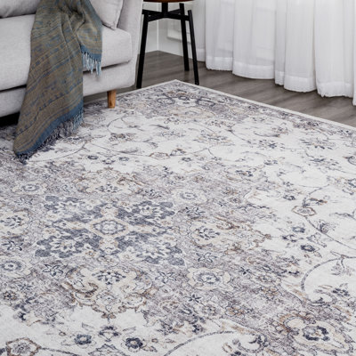 Hoelscher Oriental Indoor Rug