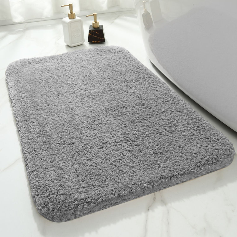 Tapis pour salle de bain Gaenside, L 36 po x l 24 po, Gris clair