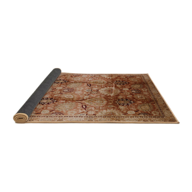 Tapis brun Gamo, Carré 7 pi