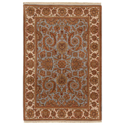 Tapis brun de haute qualité noué à la main