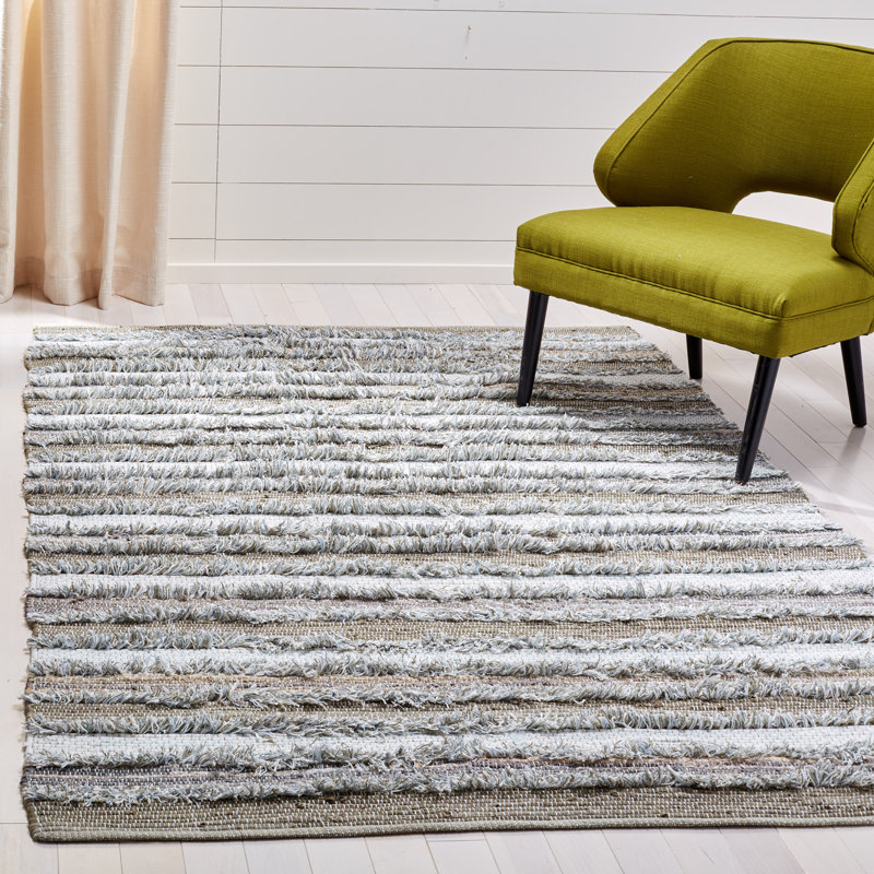 Bester Handwoven Cotton Green Area Rug, Rectangle 5' x 8'