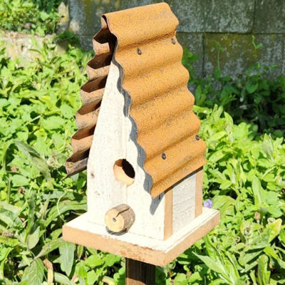 Cabane à oiseaux Chippy White Church-Style Wren