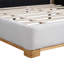 Structure de lit tapissier très grand avec tête de lit courbée, tissu blanc bouclé-962192379