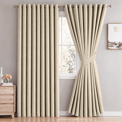 Cariya Small Window Eyelet Blackout Thermal Curtains  – Light Blocking & Energy Efficient