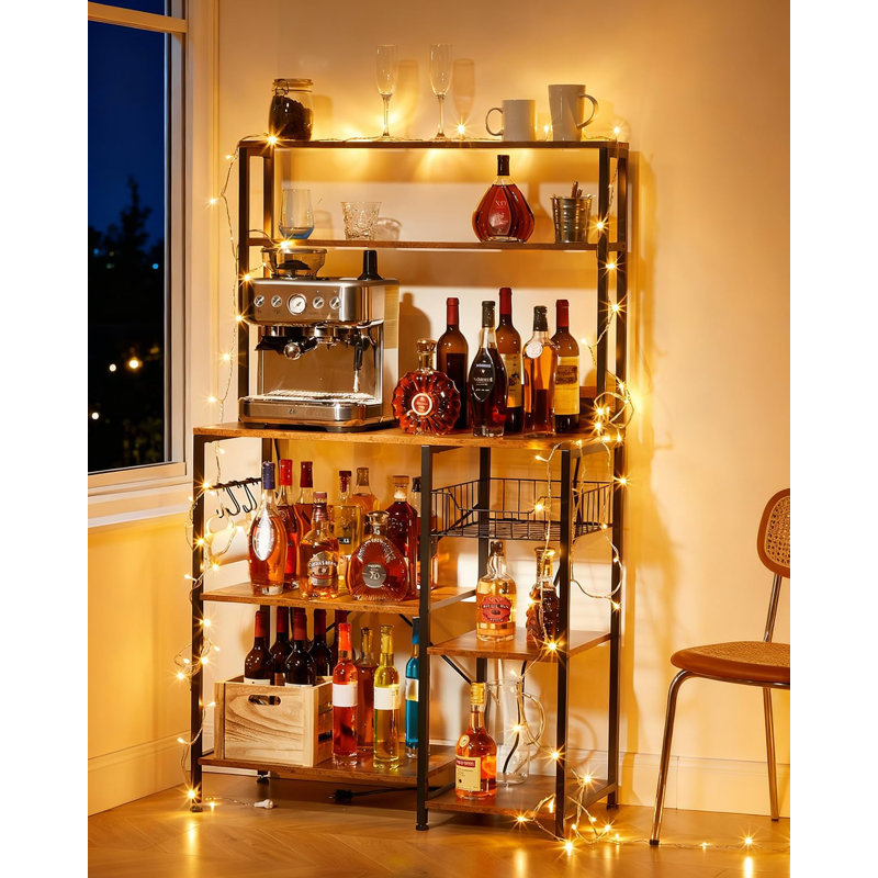 Étagère de cuisine avec prise de courant, support pour four à micro-ondes 35 * 60 pouces avec 4 niveaux de rangement, table basse avec 5 crochets en S, étagère de rangement pour épices, pots, brun rustique