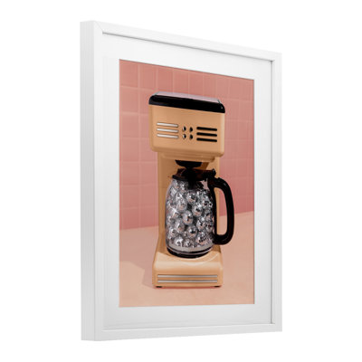 Imprimé encadré sous verre, disco cafetière sur orange, design par Lish Creative