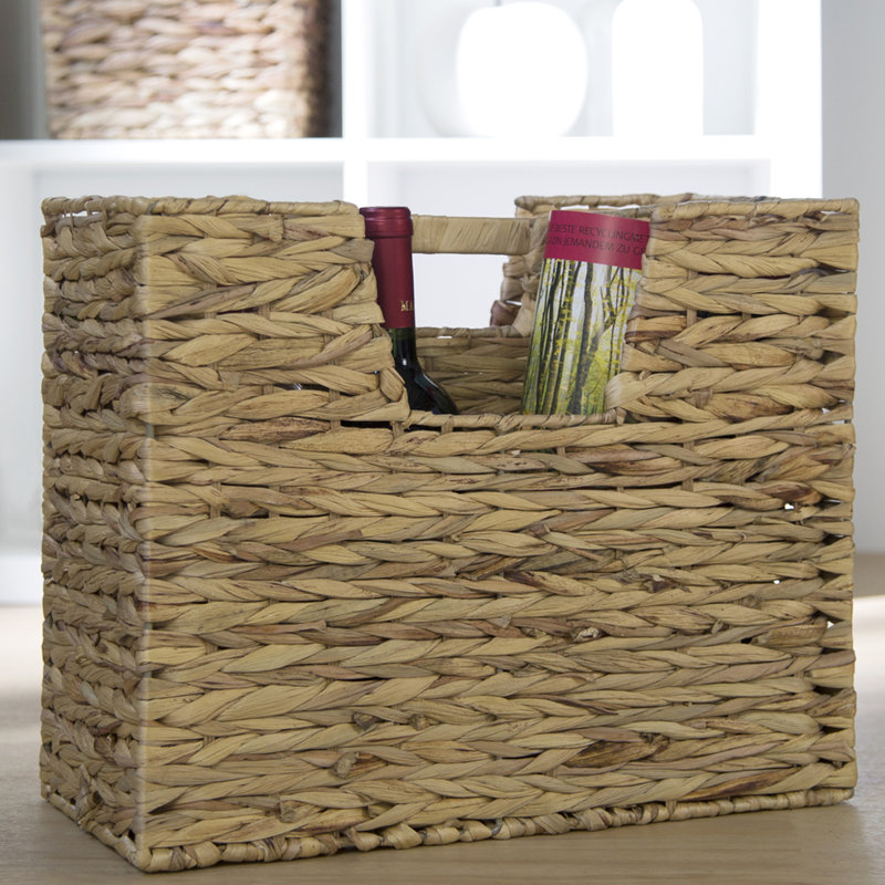 Monmouth Seaweed Free Standing Magazine Rack