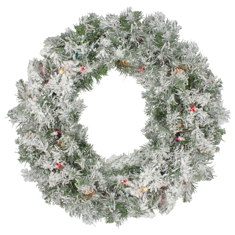 Couronne de Noël artificielle pré-éclairée avec flocons de 24 po