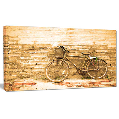 "vélo rétro" , reproduction de photo sur toile tendue encadrée