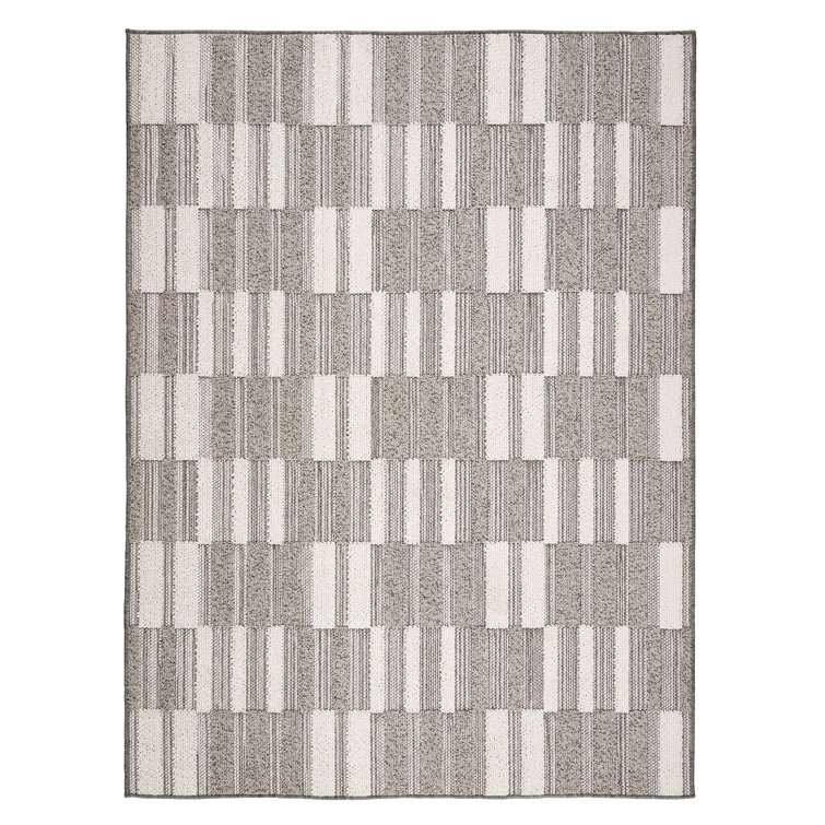 Wilmah Polypropylene Gray Indoor/Outdoor Rug