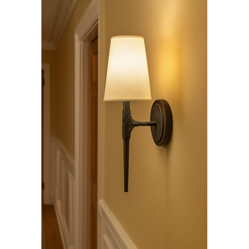 Beaumont 1-Light Wallchiere