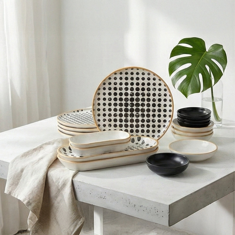 Ensemble de service de petit-déjeuner en céramique Cosmic Dot (ensemble de 18), Blanc/Noir, Dots