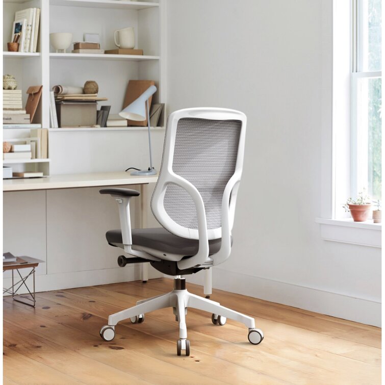 Special-T Task Chair – Corner Nook