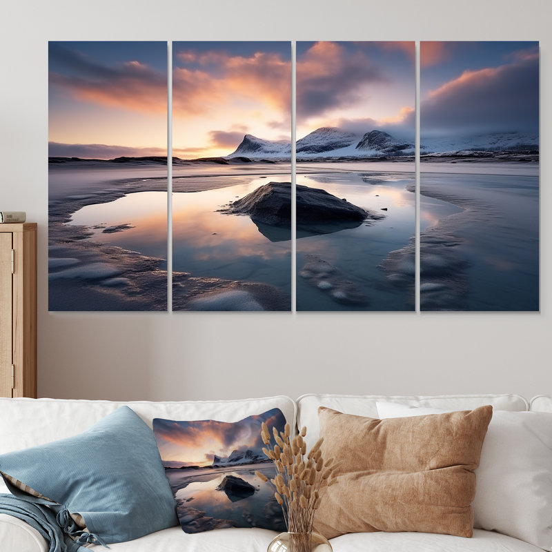 «Sunrise On Rocky Beach IV - Coastal Beach», art mural 4 pièces pour le salon, H 28 po x l 48 po
