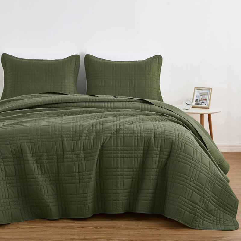 Lightweight Microfiber Reversible 3 Piece Coverlet / Bedspread Set, Queen Bedspread + 2 Standard Shams, Olive Green