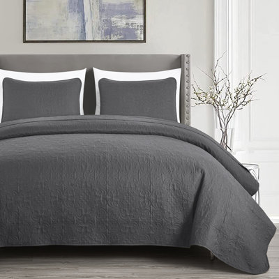 Luca 3-Piece Lightweight Microfiber Oversized Bedspread Set