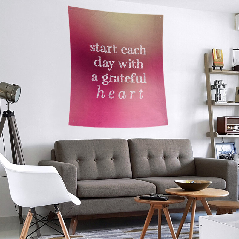 Tapisserie citation à l’écriture en polyester, H 27,5 po x l 37,5 po, Lueur rose