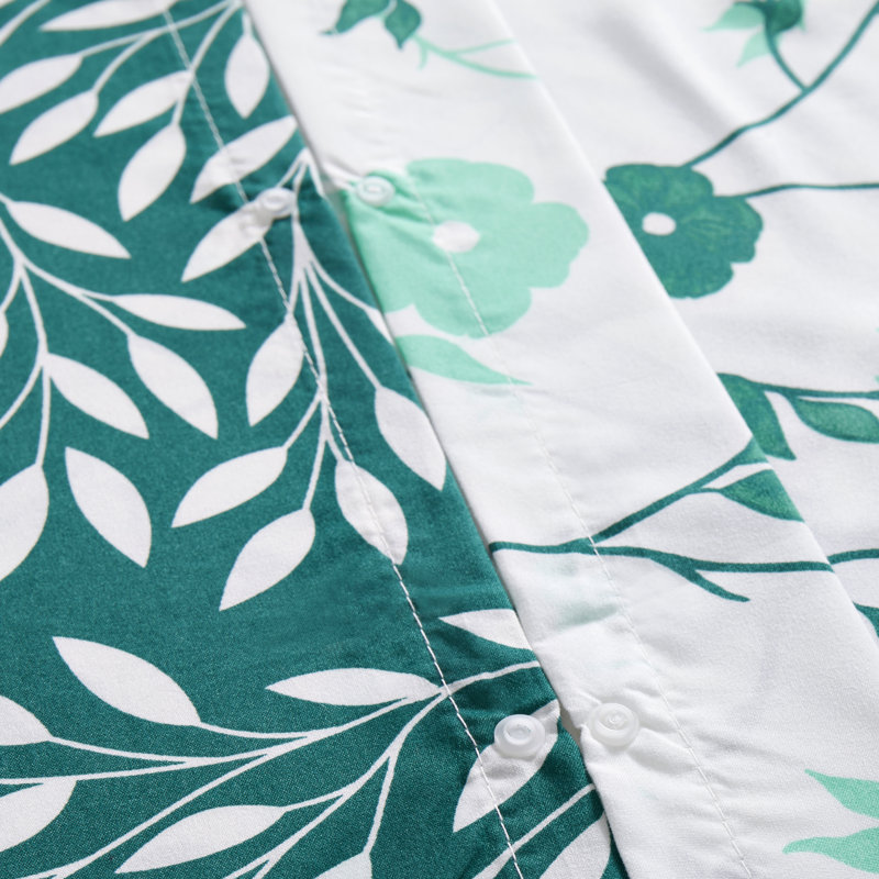 Kakarla Green Floral Microfibre 200 TC Reversible Duvet Cover Set, Super King - 2 Standard Pillowcases