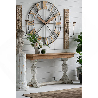 Charming Vintage-Style Buffet Table Ideal For Dining Room And Home Decor, Combining Durability And Rustic Elegance