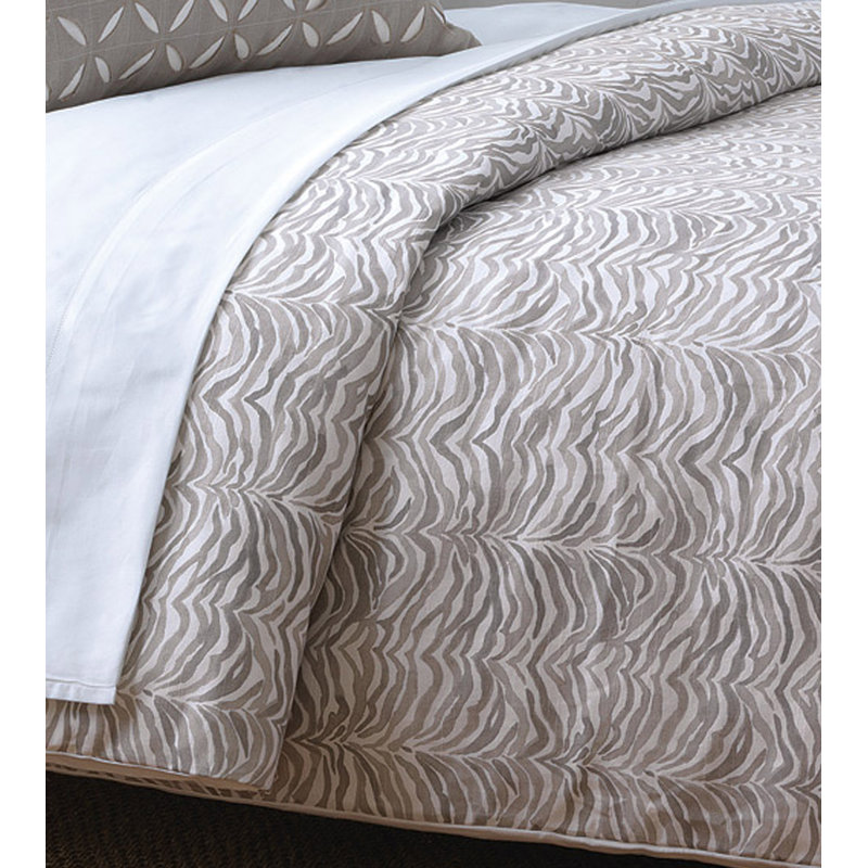 Amara Comforter