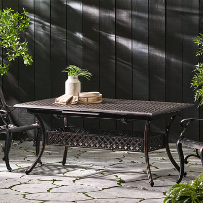 Table de salle à manger extensible Cast Weather-. Fer et bois. Couleur naturelle. 64 po x 37,5 po 29 po. Patio 81,67 lb - Bois, construction 29
