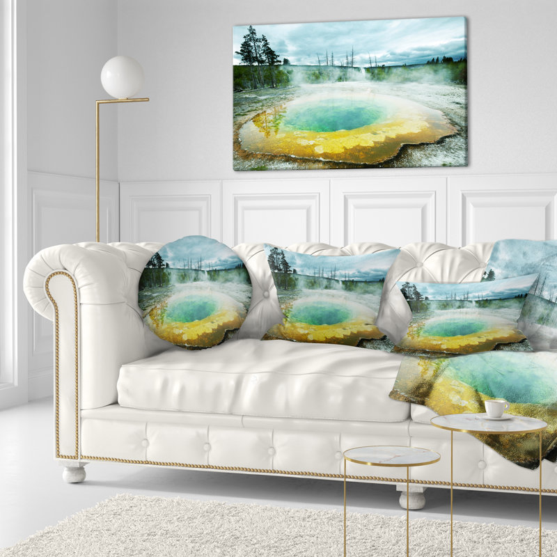 Coussin lombaire Landscape Morning Glory Pool Under Clouds