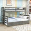 Lit superposé simple au-dessus de grand lit en bois avec lit gigogne-759159224