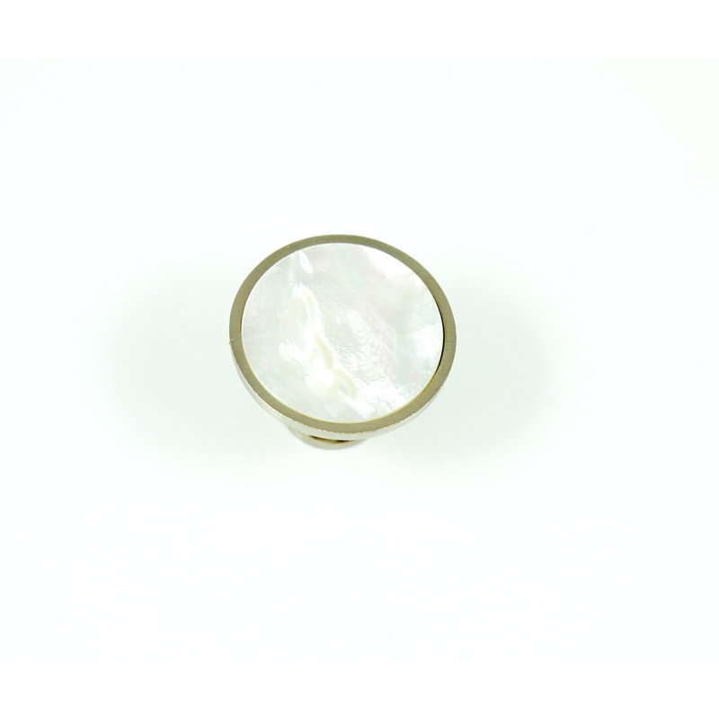 Bouton de nacre de 1,25 po de diamètre, Nickel satiné / argent