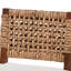 Tabouret de bar Bali & Pari Alise tissé à la main avec cadre en bois d'acajou-49379918