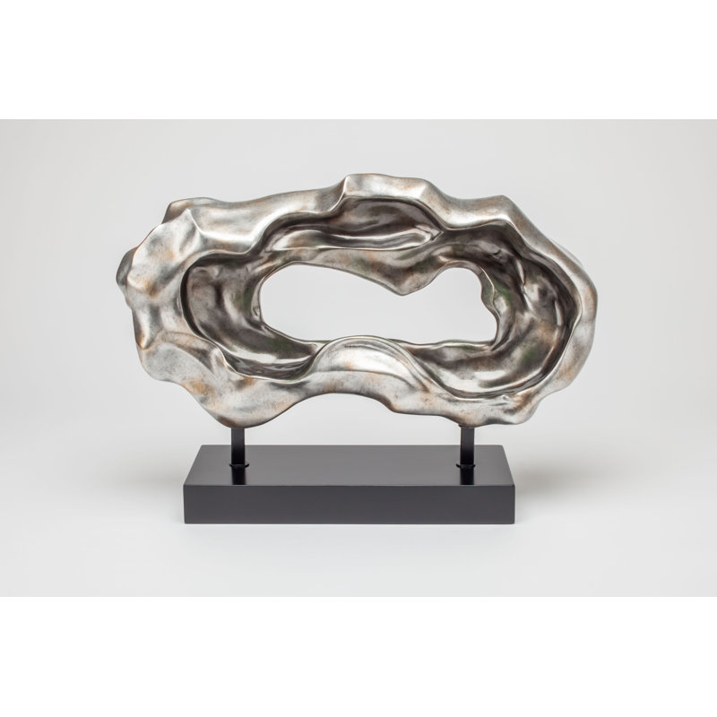 Figurines & Sculptures