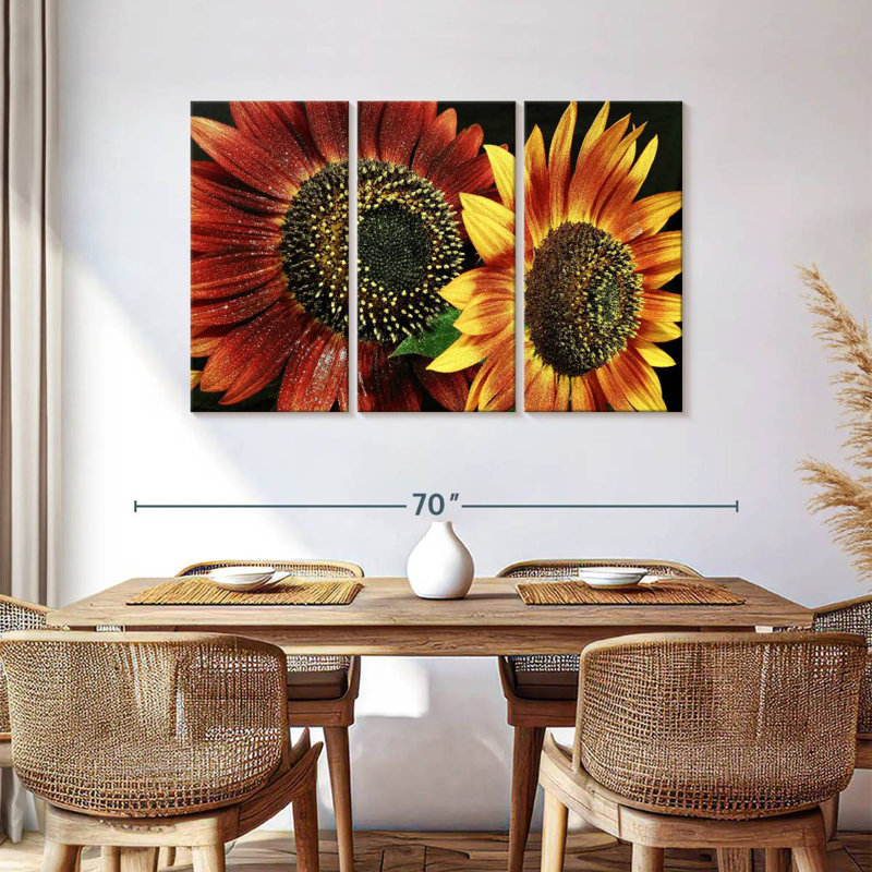 Harnek Flower I, 36" H x 57" W