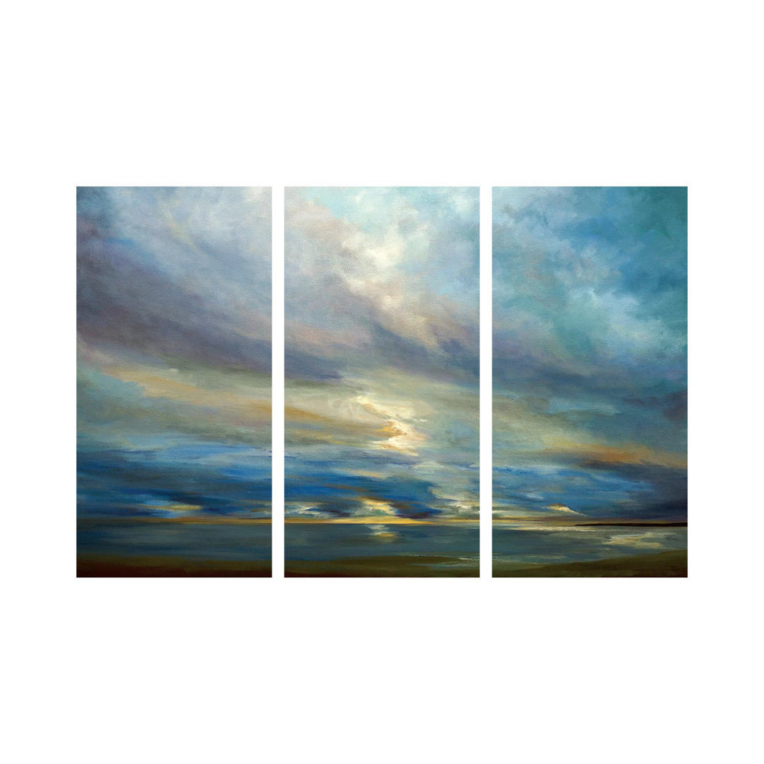 Clouds On The Bay I von Sheila Finch - Galerieverpackte Leinwand Giclée auf Leinwand ohne Rahmen